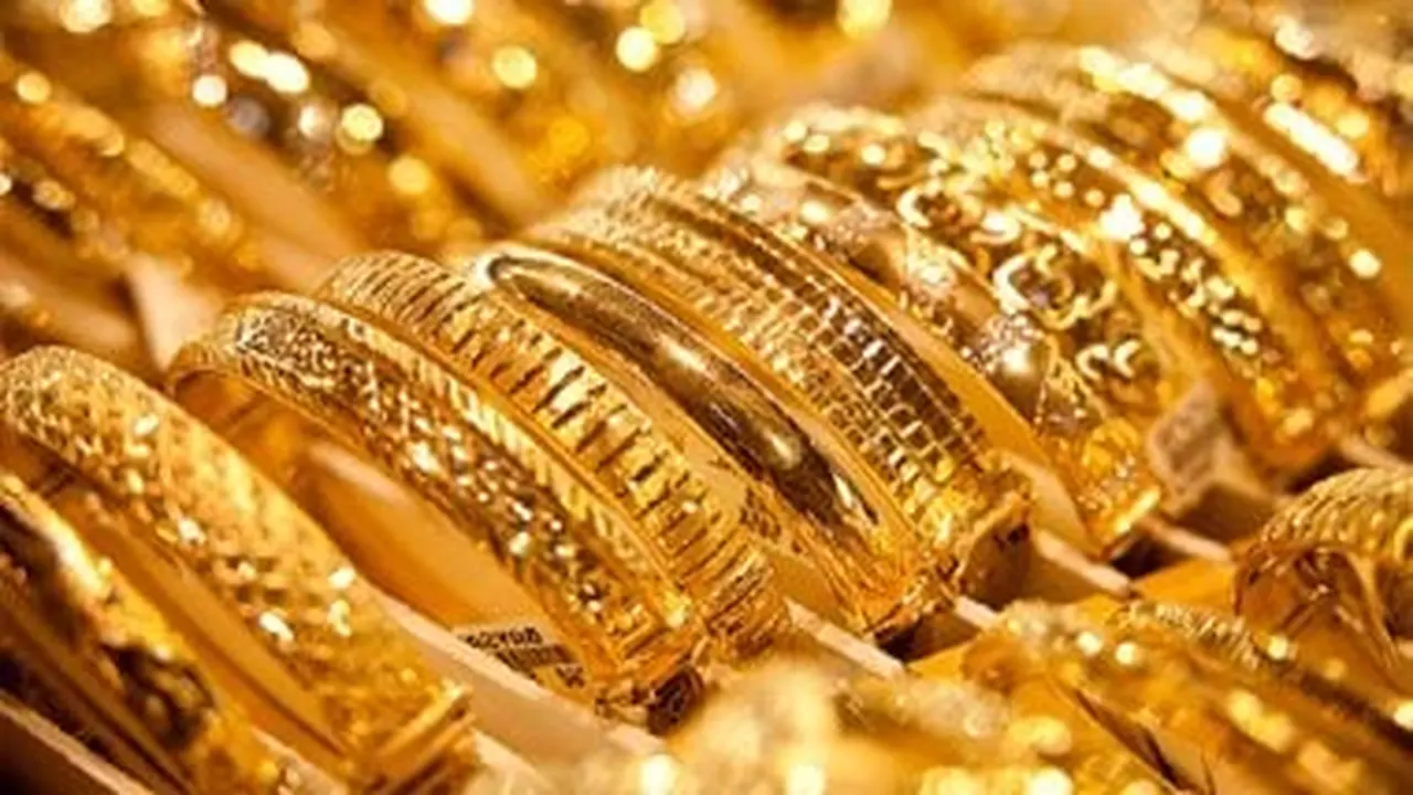 قفزة مفاجئة.. سعر الذهب عيار 18 يسجل 5820 جنيهاً في تداولات السبت